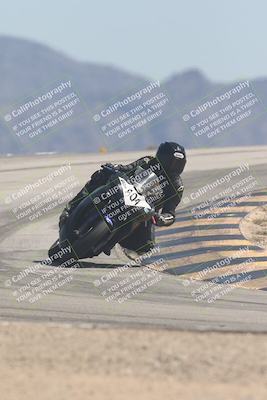 media/Sep-20-2025-Race Pace (Sat) [[d4e1b33f4d]]/Non Verified/Turn 12 (12pm)/